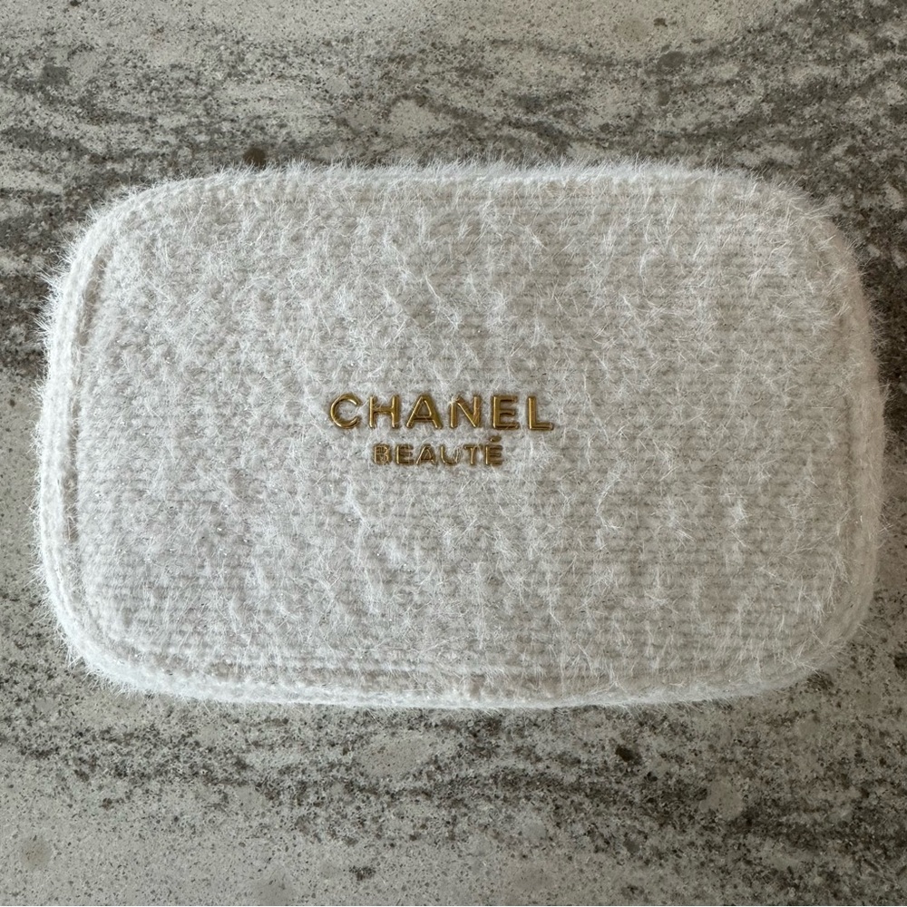 *SOLD!* Chanel holiday 2024 gift pouch